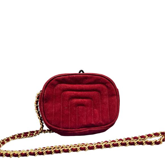 Lord & Taylor Red Velvet Gold Chain/Fabric Shoulder-Strap Great Christmas Purse - Picture 1 of 7